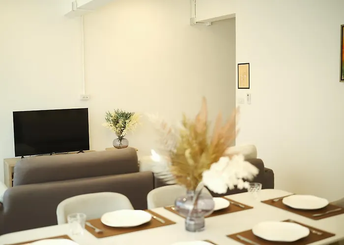 3br In China Town, Rare To Find 2 Mins From Mrt Train * Bangkok