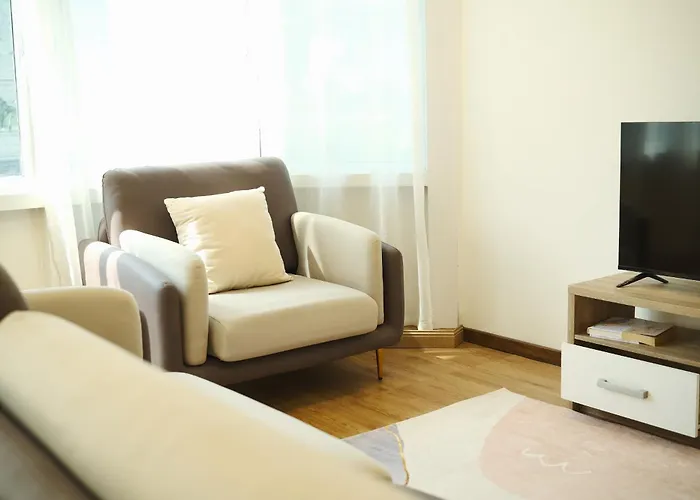 3br In China Town, Rare To Find 2 Mins From Mrt Train Appartement *