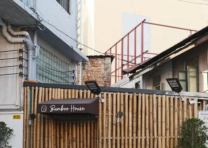 Apartment 3br In China Town, Rare To Find 2 Mins From Mrt Train Bangkok